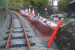 Thursday, 27.10.2022. The rebuilding of the wall in Corris is progressing ...