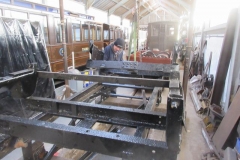 Meanwhile, Adrian has arrived and turned the frames of waggon No. 203 over and (temporarily) placed the tipper frames on top ...