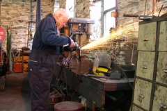 Bob is prepping the extra steel for later welding to No. 20’s buffer beams …