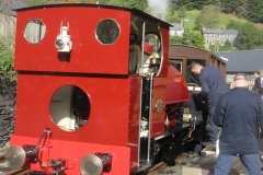 In Corris, Jack supervises the coupling up of the locomotive after running-around ...