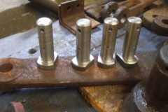 ... while Phil has been turning up pins to connect the rodding to the angle cranks.