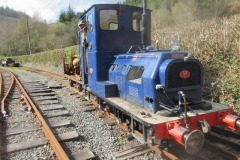 Saturday, 15.4.2023. Jack removes a mobile buffer stop to place it in a useful position (if only temporarily) ...