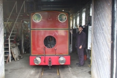 … while Ioan, Mike and Jack prepare No. 7 …