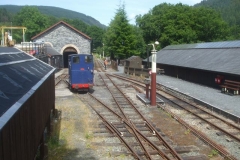 By afternoon, Sam had completed his work in Corris, so returned to Maespoeth to grease turnouts ...